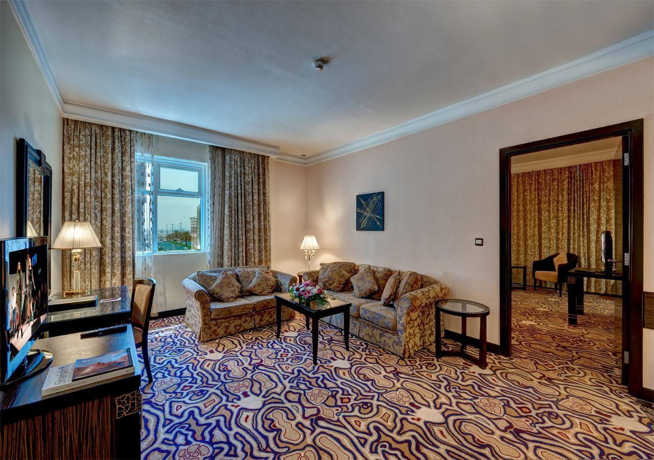 Sharjah Palace Hotel Екстериор снимка