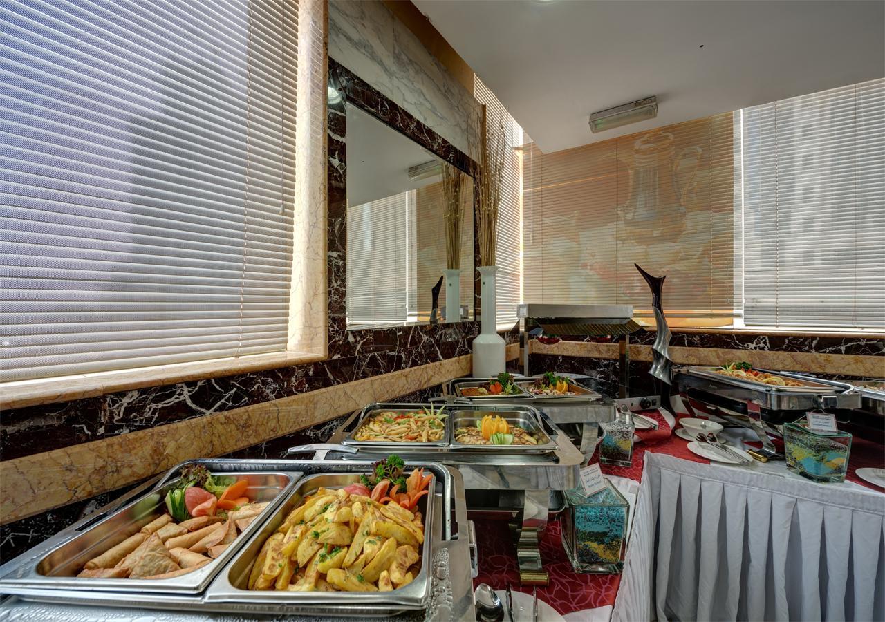 Sharjah Palace Hotel Екстериор снимка